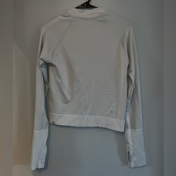 Lululemon Rest Less Cropped 1/2 Zip - Picture 2 of 6